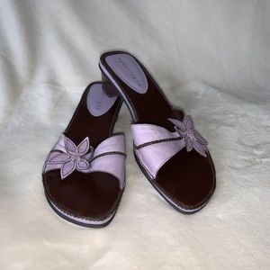 Leather wedge slides, size 8M
